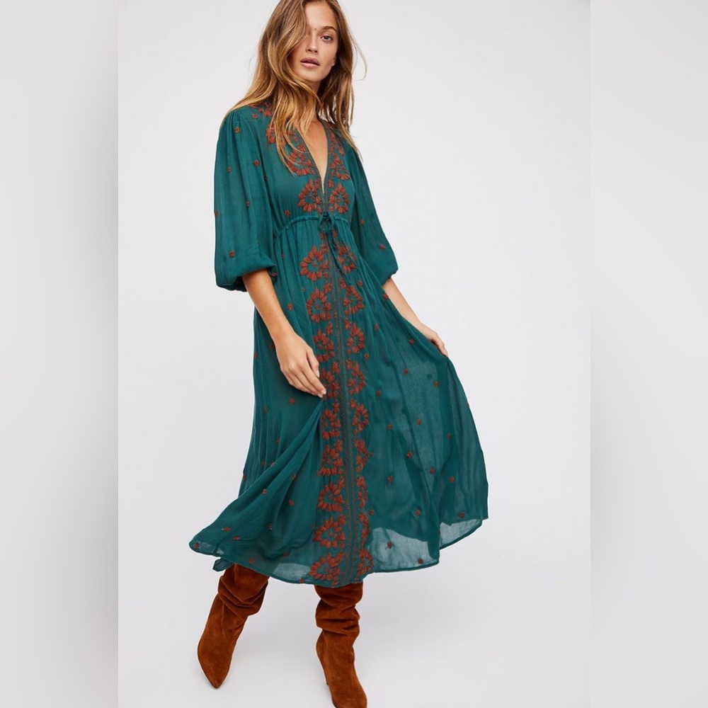 FREE PEOPLE EMBROIDERED FABLE MIDI DRESS SIZE SMALL